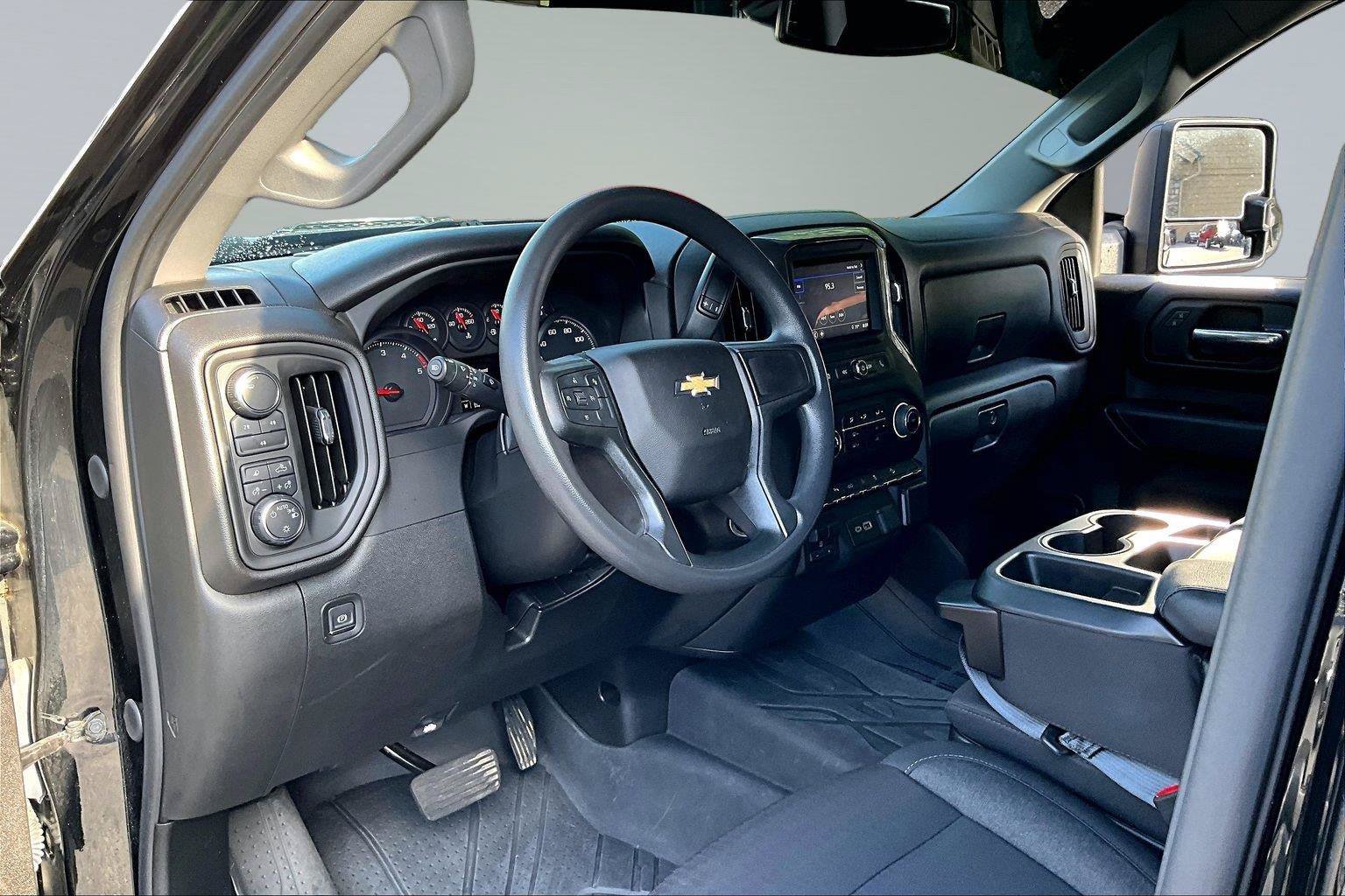 Used 2024 Chevrolet Silverado 2500 Custom w/ Custom Value Package AWD/4WD image 14