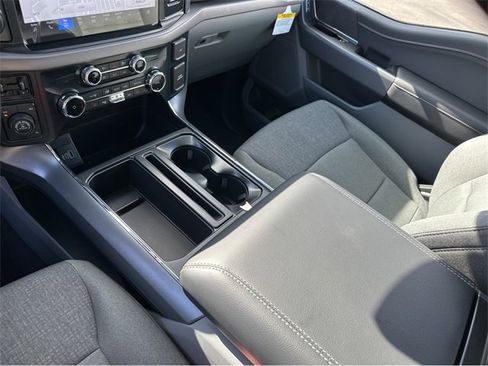 New 2025 Ford F150 XLT w/ Equipment Group 302A MID image 32