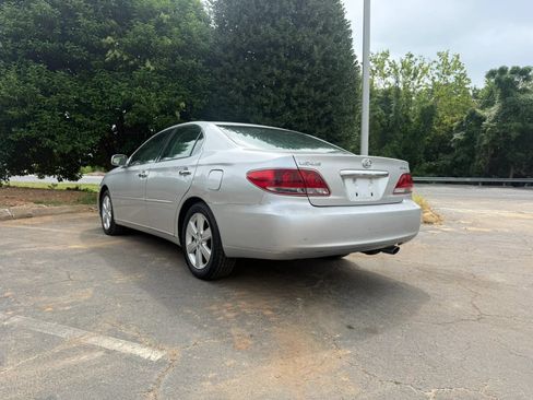 Used 2005 Lexus ES 330 FWD image 6