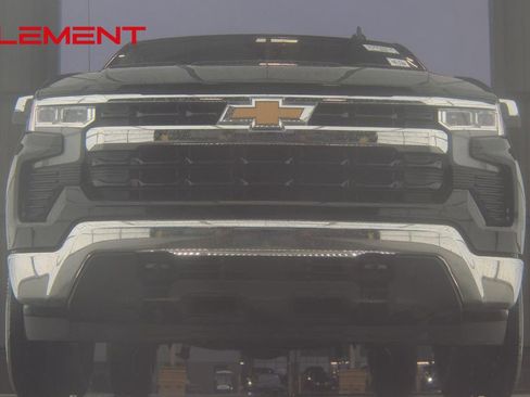 Used 2023 Chevrolet Silverado 1500 LT image 2