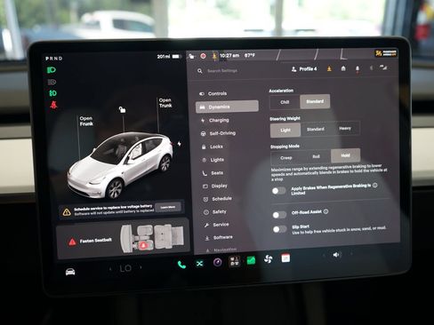 Used 2021 Tesla Model Y Long Range AWD/4WD image 32