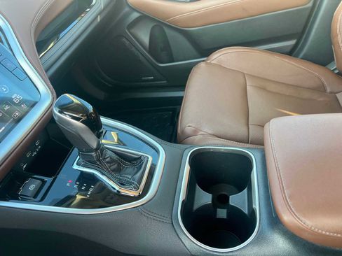 Used 2021 Subaru Outback Touring w/ Popular Package #2 image 22