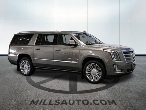 Used 2019 Cadillac Escalade ESV Platinum image 12