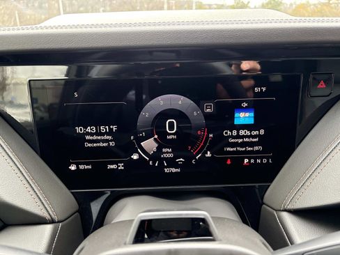 Used 2026 GMC Yukon AT4 w/ AT4 Premium Plus Package image 22