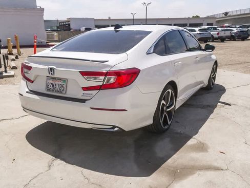 Used 2022 Honda Accord Sport image 9