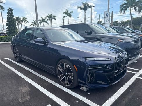 Used 2024 BMW 760i xDrive w/ Executive Package AWD/4WD image 11