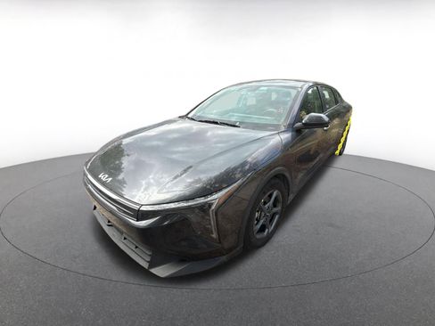 Used 2025 Kia K4 LXS image 4