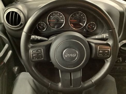 Used 2017 Jeep Wrangler Sport w/ Quick Order Package 24S AWD/4WD image 11