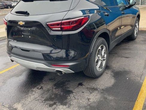 Used 2023 Chevrolet Blazer LT w/ Convenience Package image 3