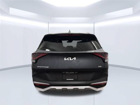 Certified 2025 Kia Sportage EX AWD/4WD image 5