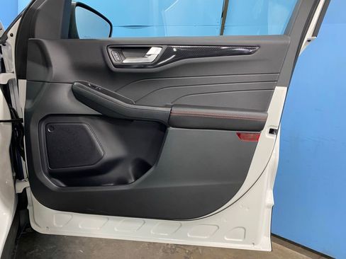 New 2026 Ford Escape ST-Line w/ Cold Weather Package image 44