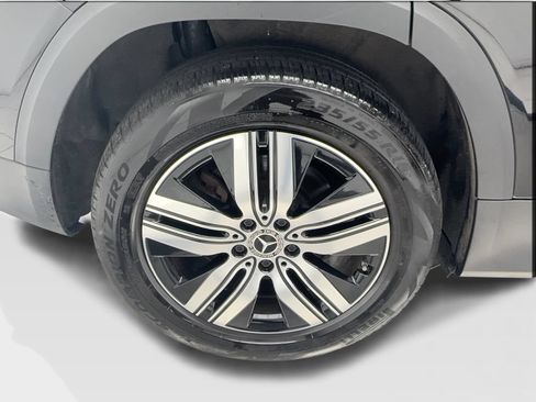Used 2023 Mercedes-Benz EQB 300 4MATIC image 16