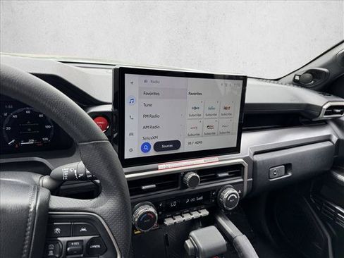 Certified 2025 Toyota 4Runner TRD Off-Road Premium AWD/4WD image 13