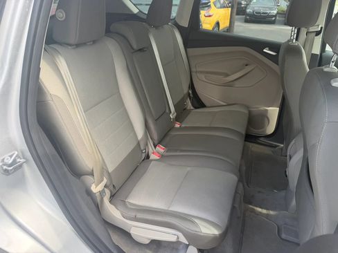 Used 2016 Ford Escape SE FWD image 13