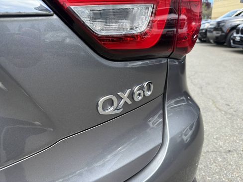 Used 2018 INFINITI QX60 Luxe w/ Deluxe Technology Package AWD/4WD image 5