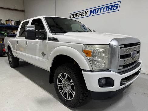 Used 2015 Ford F250 Platinum w/ FX4 Off-Road Package AWD/4WD image 8