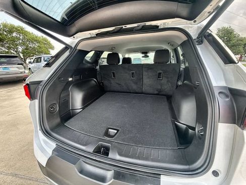 Certified 2023 Chevrolet Blazer LT w/ Convenience Package FWD image 25