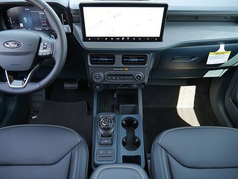 New 2025 Ford Maverick Lobo image 19