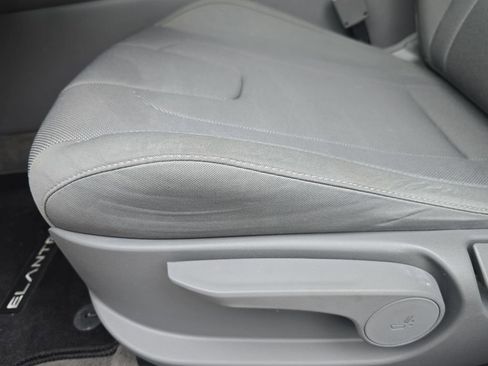 Certified 2024 Hyundai Elantra SE FWD image 26