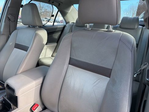 Used 2014 Toyota Camry XLE image 8