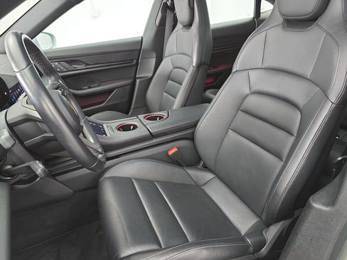 Used 2023 Porsche Taycan w/ Premium Package image 15