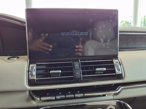 New 2024 Lincoln Navigator Reserve image 24