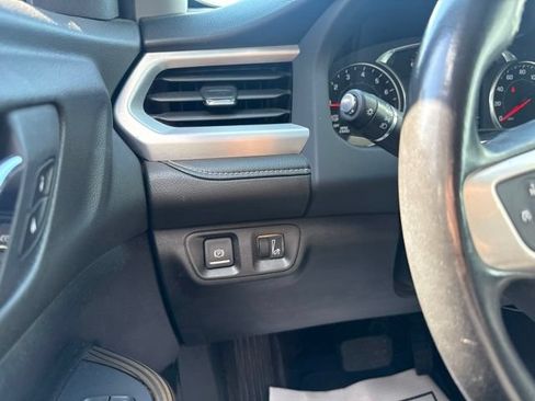 Certified 2020 GMC Acadia SLE w/ Driver Convenience Package AWD/4WD image 22