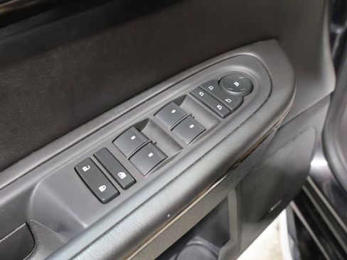 Used 2016 GMC Acadia Denali AWD/4WD image 14
