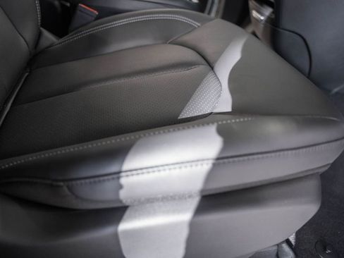 New 2026 Chrysler Pacifica Select image 25