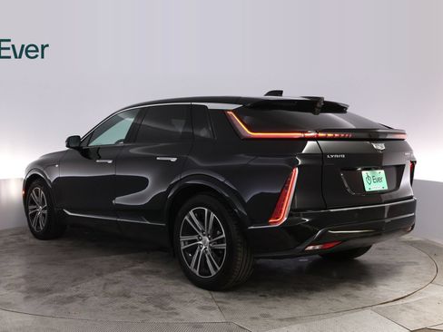Used 2024 Cadillac Lyriq Luxury AWD/4WD image 17