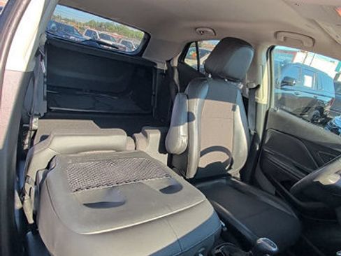 Used 2020 Buick Encore Preferred FWD image 28