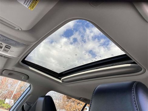 Used 2023 Toyota RAV4 Limited image 23