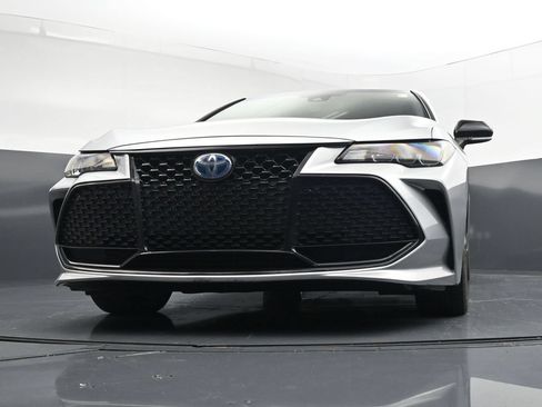 Used 2020 Toyota Avalon XSE FWD image 25