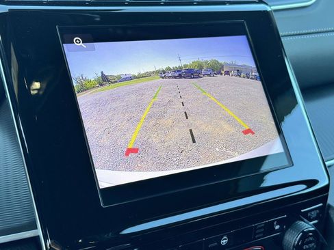 New 2025 Jeep Grand Cherokee Laredo w/ Luxury Tech Group I AWD/4WD image 4