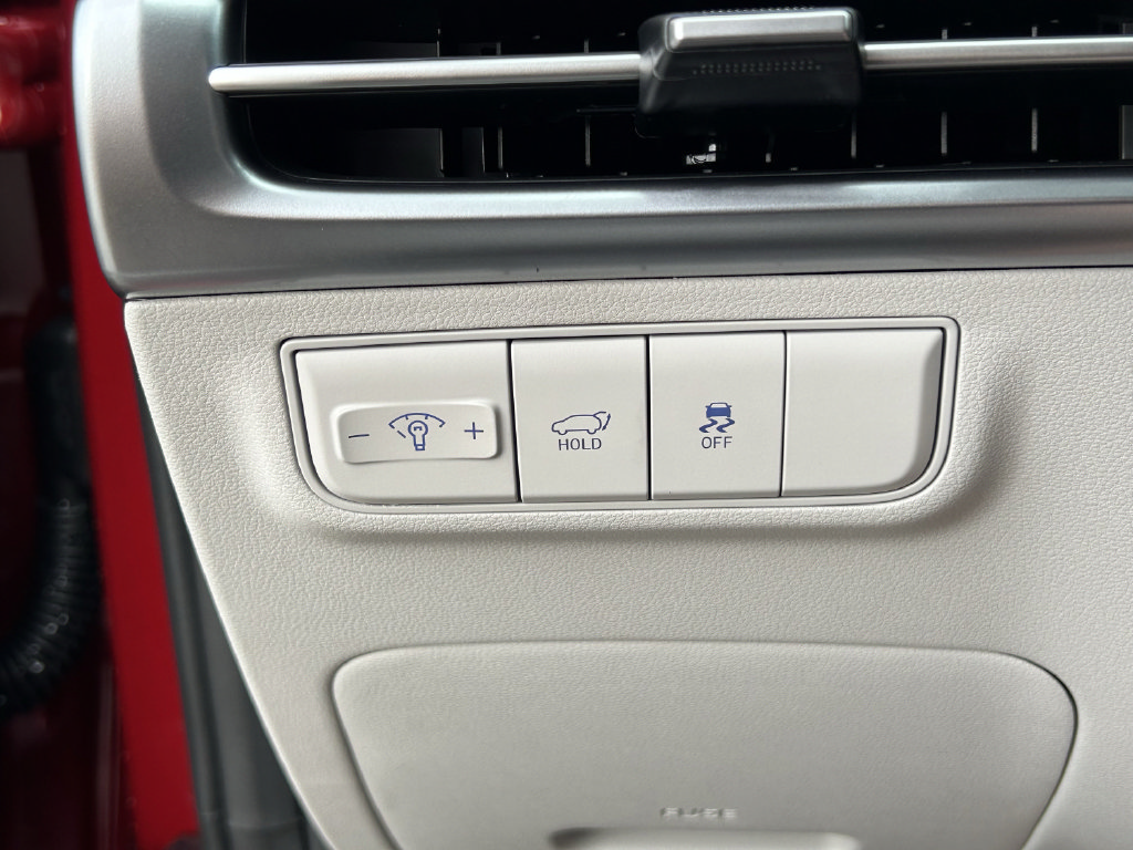 Certified 2025 Hyundai Tucson SEL FWD image 30