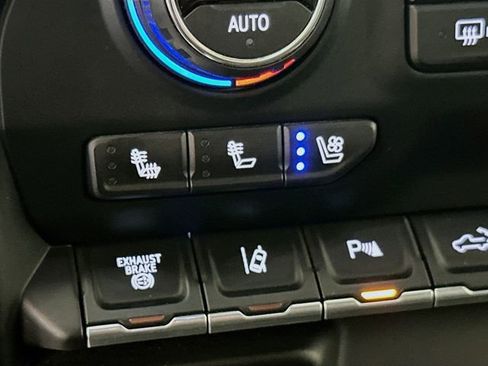 Used 2020 Chevrolet Silverado 2500 LTZ w/ Technology Package image 22