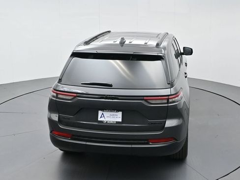 New 2025 Jeep Grand Cherokee Limited image 57