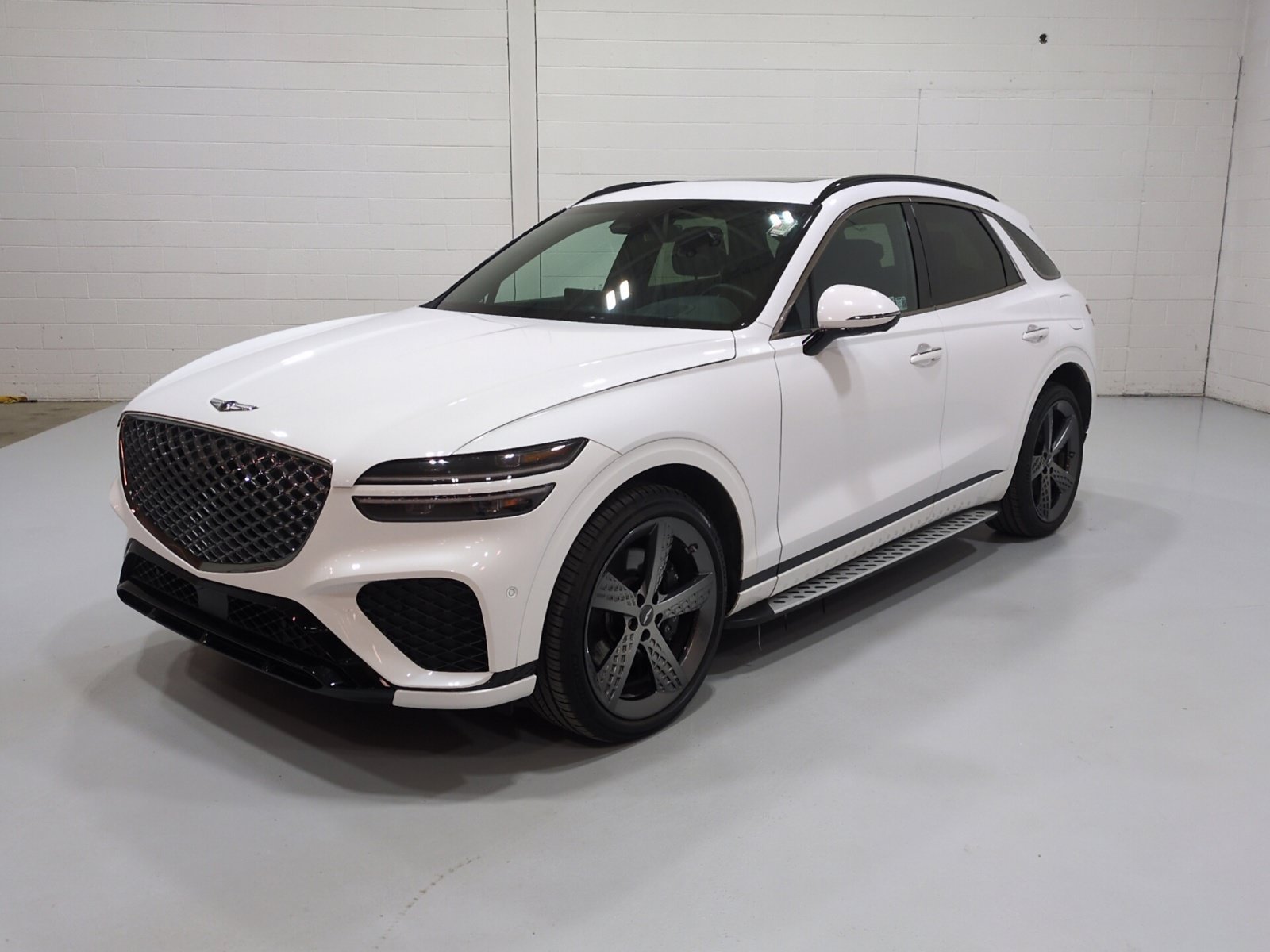 Certified 2025 Genesis GV70 3.5T Sport w/ Sport Prestige Package AWD/4WD image 7