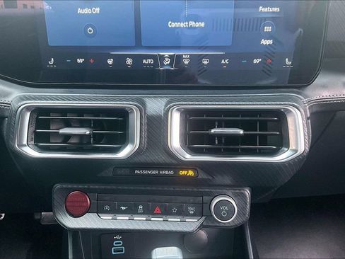 Used 2025 Ford Mustang GT Premium RWD image 40