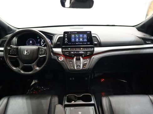 Used 2025 Honda Odyssey Sport-L image 16