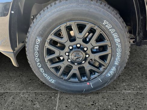 New 2026 RAM 2500 Limited AWD/4WD image 14