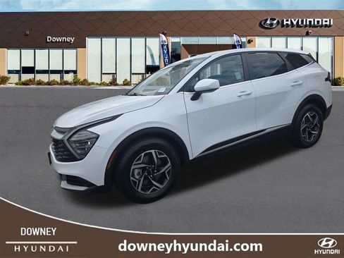 Used 2025 Kia Sportage LX FWD image 1