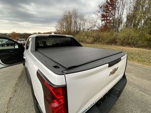 New 2024 Chevrolet Silverado EV W/T image 40