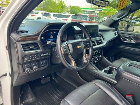 Used 2022 Chevrolet Tahoe High Country AWD/4WD image 19