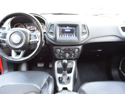 Used 2020 Jeep Compass Latitude w/ Popular Equipment Group image 11