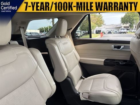Used 2022 Ford Explorer Platinum w/ Class IV Trailer Tow Package AWD/4WD image 17