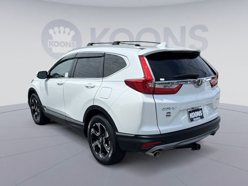 Used 2019 Honda CR-V Touring image 4