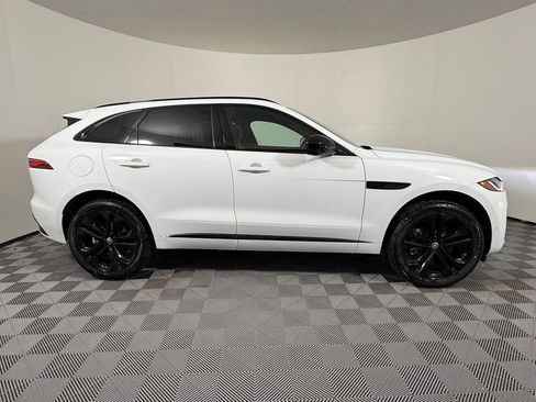 New 2026 Jaguar F-PACE R-Dynamic S image 9