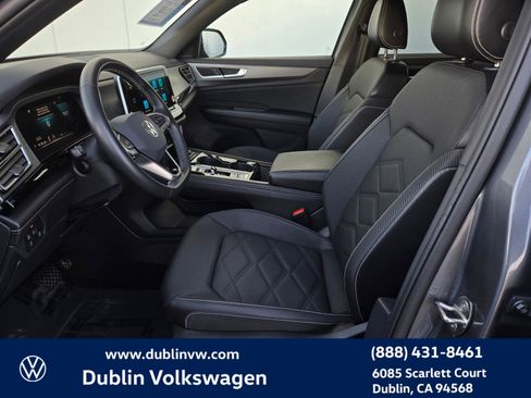 Certified 2024 Volkswagen Atlas Cross Sport SE image 17