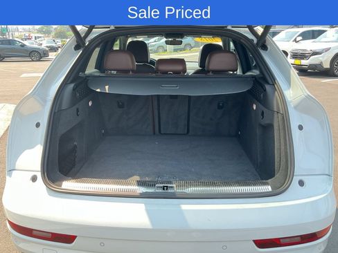Used 2018 Audi Q3 2.0T Premium Plus w/ Premium Plus Package AWD/4WD image 23